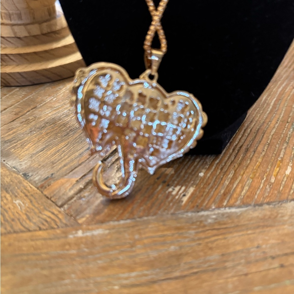 Betsey Johnson Gold and Blue Elephant Pendant Necklace - Picture 2 of 2